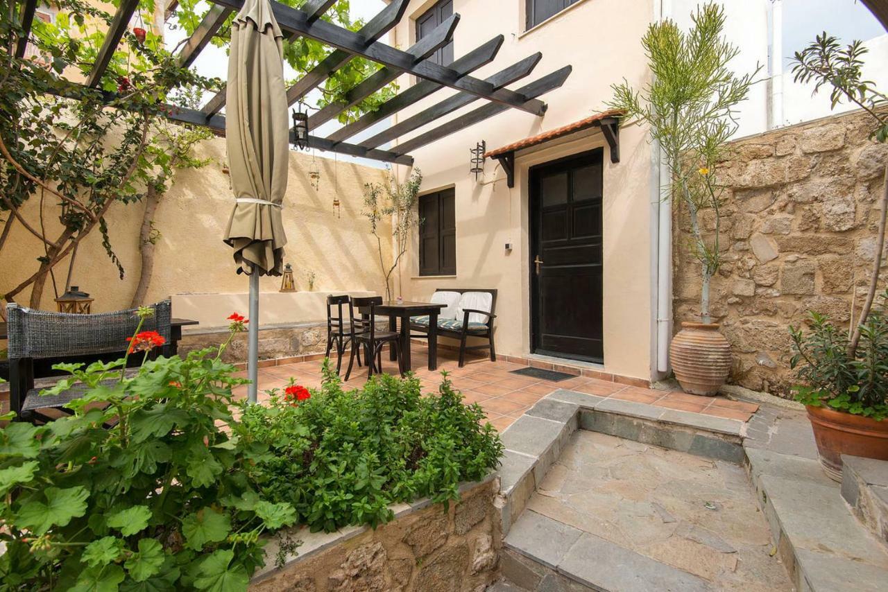 Chris Αpartments Old Town Apartment Rhodes City Exterior photo